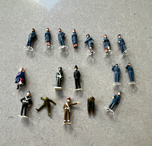 Gauge painted plastic - 1:76,